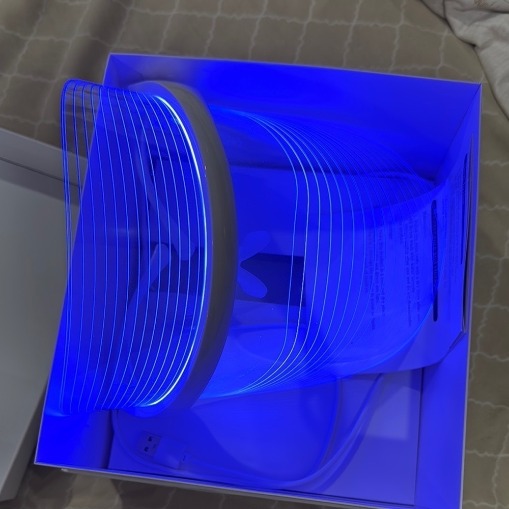 3 Color LED Mask​​​ - Picture 4 of 5